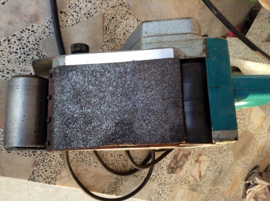 ขายรถถังขัดกระดาษทราย ยี่ห้อมากีต้า รุ่น 9401 ขายรถถังขัดกระดาษทราย ยี่ห้อมากีต้า รุ่น 9401