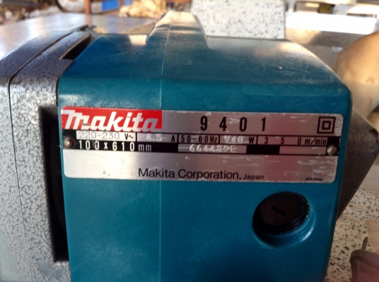 ขายรถถังขัดกระดาษทราย ยี่ห้อมากีต้า รุ่น 9401 ขายรถถังขัดกระดาษทราย ยี่ห้อมากีต้า รุ่น 9401