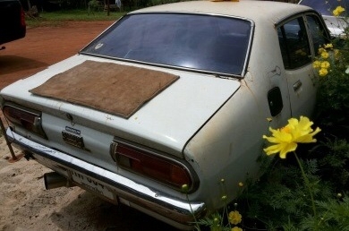 DATSUN SUNNY B210 รถสวยคลาสสิคเดิมๆทั้งคัน เครื่องแห้งแรงดีไม่มีเยิ้ม ภายในเก๋งแอร์เย็น คอนโซลภายในสวยครบไม่มีผุกร่อน ช่วงล่างแน่นดี ยางสภาพดี 4 เส้นประมาณ 70\% พร้อมใช้งาน เอกสารทะเบียนครบพร้อม ราคาต่อรองได้ครับ