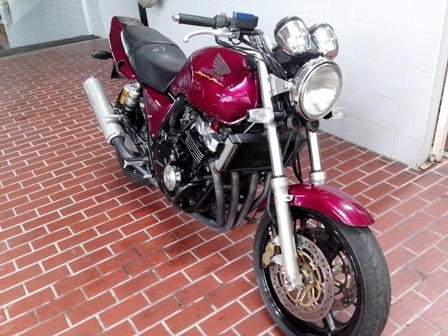 ขาย cb400 ปี98 เวอร์ชั่นs ประกอบใหม่ เครื่องสดๆ ปรับราคาครับ65000