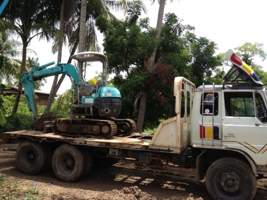 ขาย  kobelco 30 ur  คันนี่ทํางานดี เร็ว ไว ปหยัดนํ้ามัน ครับ