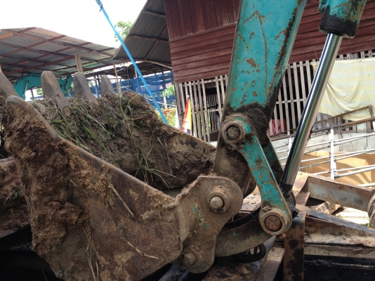 ขาย  kobelco 30 ur  คันนี่ทํางานดี เร็ว ไว ปหยัดนํ้ามัน ครับ