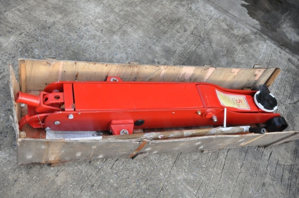 ขาย แม่แรงจระเข้ 5 ตัน เปิดตู้ติดมา1ตัวเท่านั้นใหม่ๆ 16,500เท่านั้น!!