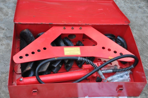 ขายเครื่องดัด ท่อ เหล็ก2ระบบ ไฮดรอลิก/แมนนวล สภาพสวย (เปิดตู้)ติมา1ตัว ขาย 13,500เท่านั้น!!