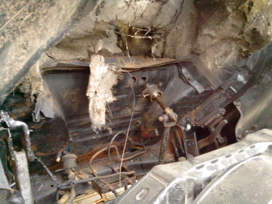 HINO F17 เทรนเลอร์ 1เพลา ท้ายไฮดรอลิค ขึ้นรถเกี่ยว HINO F17 เทรนเลอร์ 1เพลา ท้ายไฮดรอลิค ขึ้นรถเกี่ยว