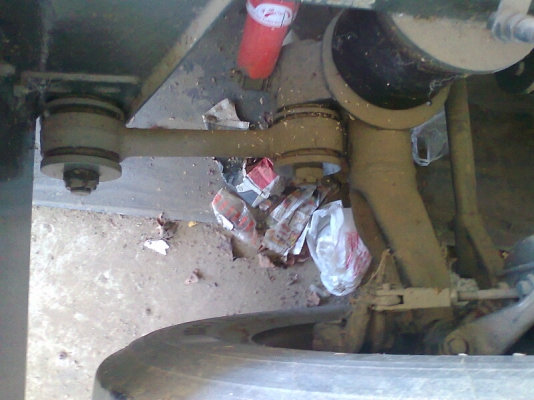 รถบัส 8 ล้อ HINO เครื่อง HINO K13C ระหัสคัสซี KS3601 375 แรงม้า สภาพกิ๊บ ลดราคาเหลือเพียง 1,000,000 บาท.