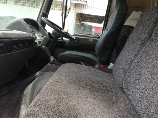 ขายด่วน รถบรรทุก 6 ล้อกระบะดั้ม HINO FC4J-140 แรง รถจดทะเบียนปี 2555 คัซซี FC4JEA-109xx  คัซซีใหญ่ สวยตลอดเส้น เครื่อง HINO JO5C -140 แรง เครื่องดี หัวสภาพสวย ภายในครบ กระบะดั้มสภาพดี ช่วงยาว 4.30 เมตร ช่วงล่างใหญ่ ยางสวย เอกสารครบ ภาษีเต็ม เล่มทะเบียนพร้