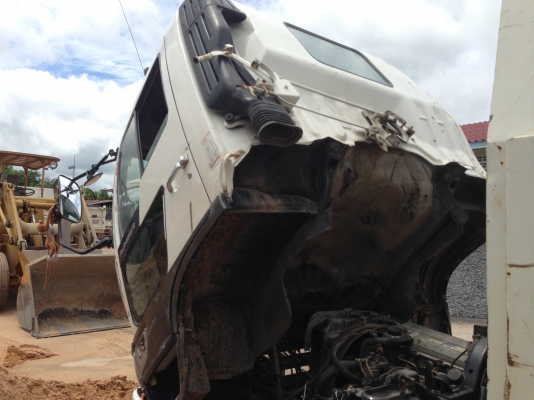 ขายด่วน รถบรรทุก 6 ล้อกระบะดั้ม HINO FC4J-140 แรง รถจดทะเบียนปี 2555 คัซซี FC4JEA-109xx  คัซซีใหญ่ สวยตลอดเส้น เครื่อง HINO JO5C -140 แรง เครื่องดี หัวสภาพสวย ภายในครบ กระบะดั้มสภาพดี ช่วงยาว 4.30 เมตร ช่วงล่างใหญ่ ยางสวย เอกสารครบ ภาษีเต็ม เล่มทะเบียนพร้