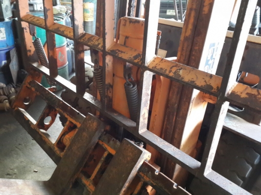 ขาย รถยก 3 ตัน TOYOTA รุ่น 5FG30 เสา 4 เมตร หิ้ง มือสองญี่ปุ่น