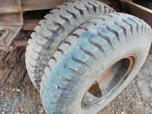 ขายด่วนรถสิบล้อFN215Kเพลาเดียวหัวครั้ชซีเครือง6D14ยางดี