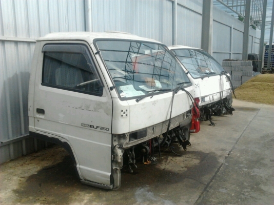 หัวเก๋งอีซูซุ NPR ตาหวาน