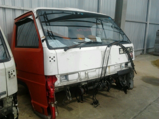 หัวเก๋งอีซูซุ NPR ตาหวาน