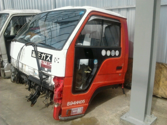 หัวเก๋งอีซูซุ NPR ตาหวาน