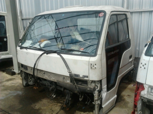 หัวเก๋งอีซูซุ NPR ตาหวาน