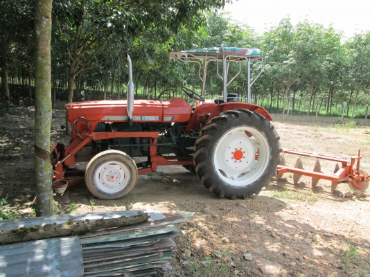 ขายKUBOTA 35 แรง ตัวใหญ่ เก่านอกครับ ขายKUBOTA 35 แรง ตัวใหญ่ เก่านอกครับ