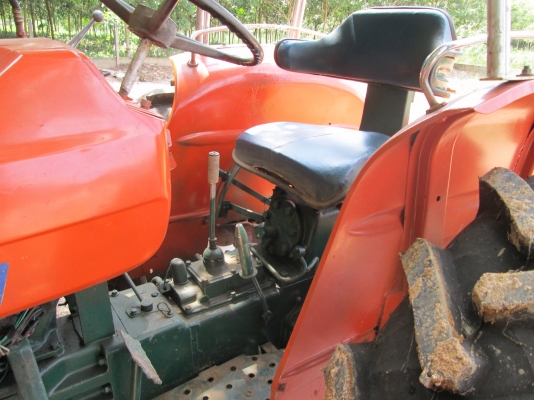 ขายKUBOTA 35 แรง ตัวใหญ่ เก่านอกครับ ขายKUBOTA 35 แรง ตัวใหญ่ เก่านอกครับ