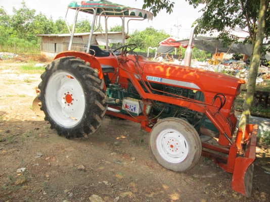 ขายKUBOTA 35 แรง ตัวใหญ่ เก่านอกครับ ขายKUBOTA 35 แรง ตัวใหญ่ เก่านอกครับ