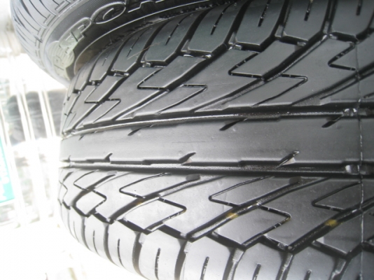 ขายล้อแม็ก honda freed ป้ายแดง 15"x5.5" et50 4 รู 100 + ยางปี 12 สนใจติดต่อเล็กคลองสามครับ (081-3747940)