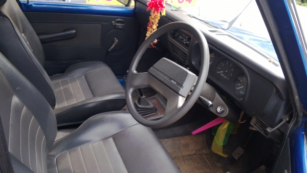 ขายรถ แฟมีเรี่ย ปี 37 รถนำเข้า สนใจโทรคุยได้คับ