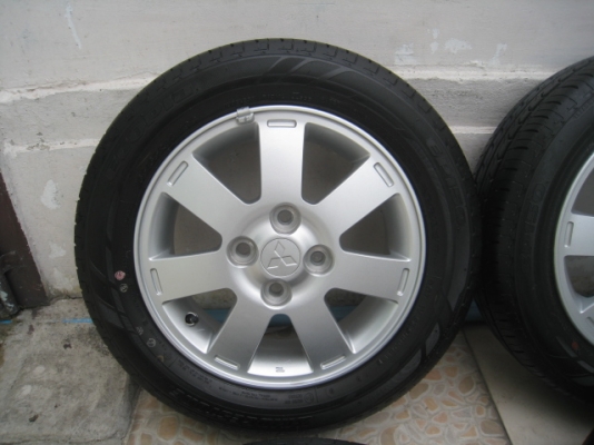 ขายล้อแม็ก Mitsubishi mirage ป้ายแดง 14"x4.5" et46 4รู100 +ยางปี13  สนใจติดต่อเล็กคลองสามครับ (081-3747940)