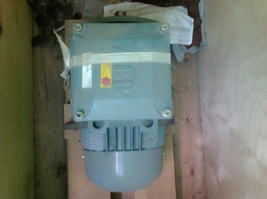 เครื่องปั้มน้ำใช้ในโรงงาน และมอเตอร์