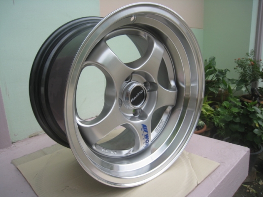 ขายล้อแม็กใหม่ S1 ขอบ15xหน้า 7.5 et38 หลัง 8.5 et25 4รู100  สนใจติดต่อเล็กคลองสามครับ (081-3747940)