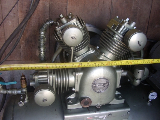 ขายปั๊มลมใหญ่   IWATA