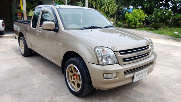 ขายรถ ISUZU ดีแม็กซ์ SLX ปี 03 เครื่อง 3000 Di สนใจโทรคุยได้คับ
