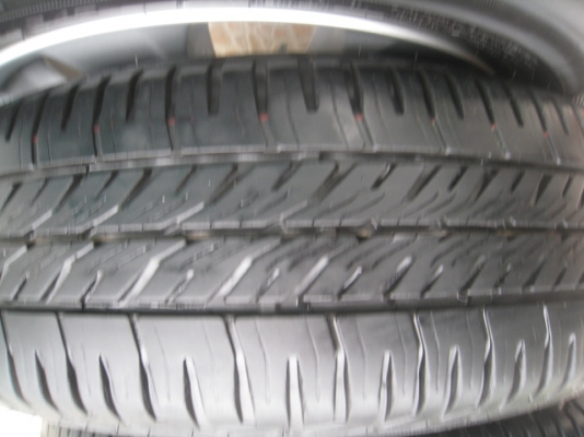 ขายล้อแม็ก Honda jazz 15"x5.5" et45 4รู100 +ยาง ปี3612 สนใจติดต่อเล็กคลองสามครับ (081-3747940)