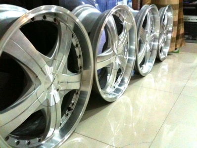 แม็กซ์ 17นิ้ว Exeplorer สเปค 4 รู100-114.3 ใส่ได้เยอะ ตจว ส่งได้ แม็กซ์ 17นิ้ว Exeplorer สเปค 4 รู100-114.3 ใส่ได้เยอะ ตจว ส่งได้