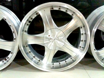 แม็กซ์ 17นิ้ว Exeplorer สเปค 4 รู100-114.3 ใส่ได้เยอะ ตจว ส่งได้ แม็กซ์ 17นิ้ว Exeplorer สเปค 4 รู100-114.3 ใส่ได้เยอะ ตจว ส่งได้