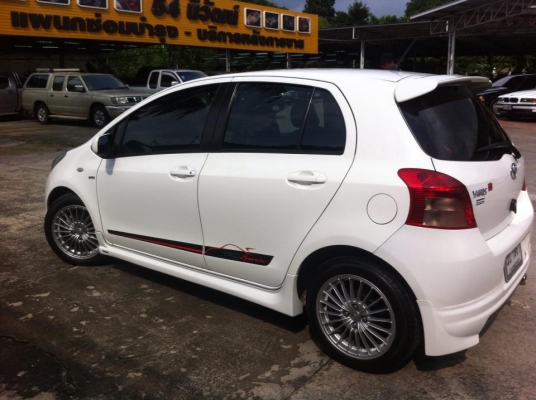 TOYOTA YARIS 1.5 AT ชุดแต่งTRD