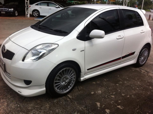 TOYOTA YARIS 1.5 AT ชุดแต่งTRD