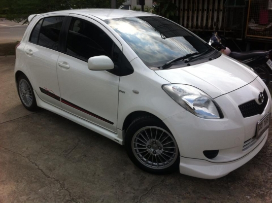 TOYOTA YARIS 1.5 AT ชุดแต่งTRD