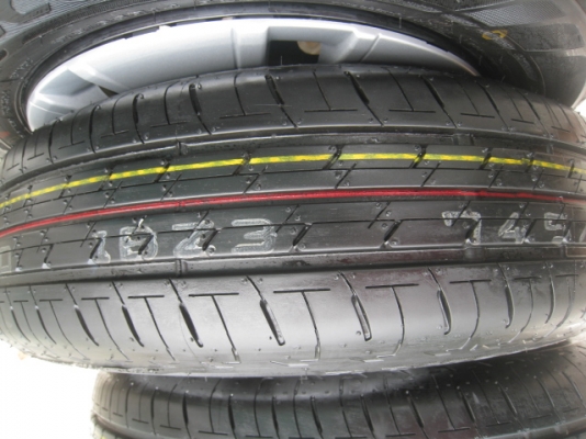 ขายกะทะล้อ Mitsubishi attrage ป้ายแดง ขอบ14 4รู100 +ยางปี13 สนใจติดต่อเล็กคลองสามครับ (081-3747940)