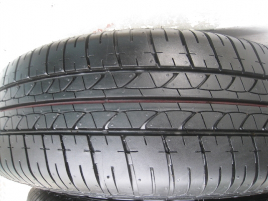 ขายกะทะล้อ Nissan almera ป้ายแดง ขอบ14 4รู100 + ยาง ปี13  สนใจติดต่อเล็กคลองสามครับ (081-3747940)