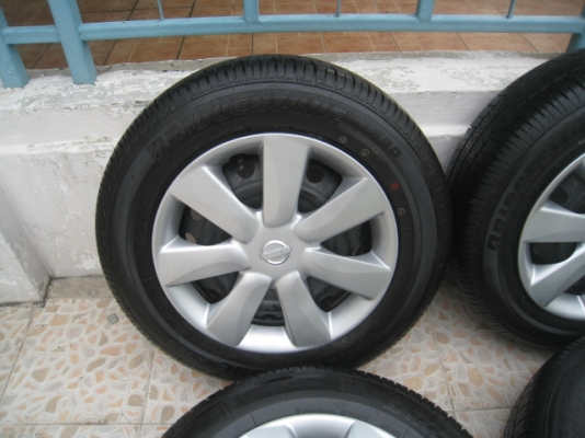 ขายกะทะล้อ Nissan almera ป้ายแดง ขอบ14 4รู100 + ยาง ปี13  สนใจติดต่อเล็กคลองสามครับ (081-3747940)