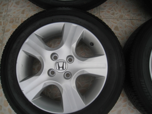 ขายล้อแม็ก Honda Jazz 15"x5.5" et45 4รู100 + ยาง ปี10 (081-3747940)