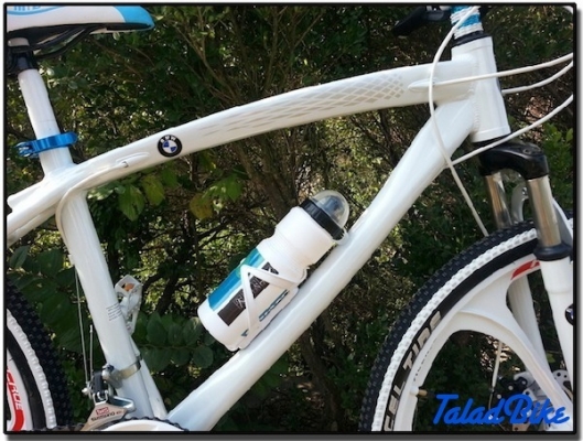 จักรยานเสือภูเขา BMW เฟรมโค้งแบบซ่อนสาย ล้อแม็ก 26 นิ้ว 21 speed