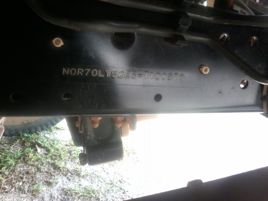 ขายรถหกล้อ รถสวย  สภาพดี พร้อมใช้งาน  0810097946