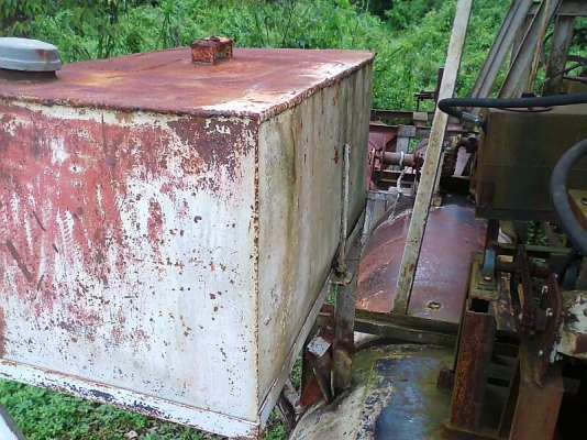 เรือดูดทราย ปั้มดูดขนาด 10 นิ้ว เครื่องยนต์ HINO EF750 V8 สวยกริ๊บ ดูดทรายได้แรง อย่างเต็มท่อ ได้ทรายมาก เครื่องแรง ประหยัดน้ำมัน.