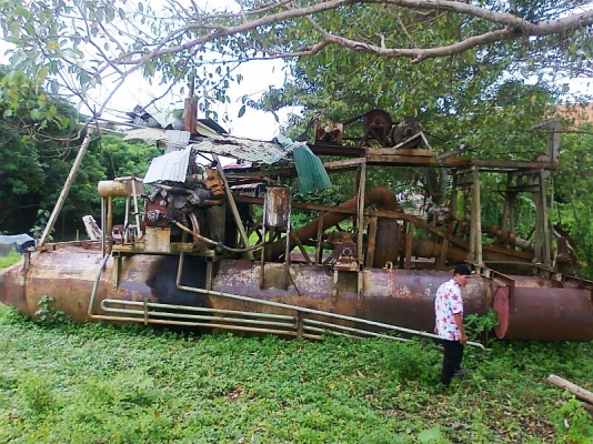 เรือดูดทราย ปั้มดูดขนาด 10 นิ้ว เครื่องยนต์ HINO EF750 V8 สวยกริ๊บ ดูดทรายได้แรง อย่างเต็มท่อ ได้ทรายมาก เครื่องแรง ประหยัดน้ำมัน.