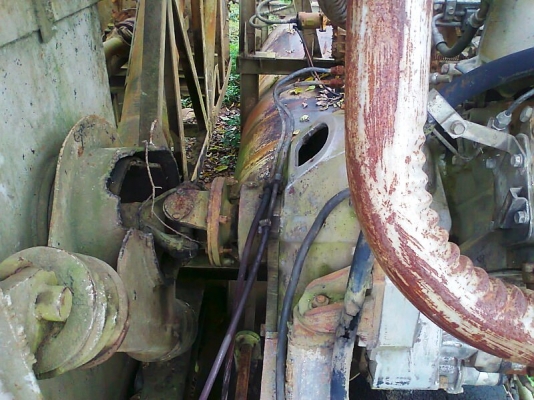 เรือดูดทราย ปั้มดูดขนาด 10 นิ้ว เครื่องยนต์ HINO EF750 V8 สวยกริ๊บ ดูดทรายได้แรง อย่างเต็มท่อ ได้ทรายมาก เครื่องแรง ประหยัดน้ำมัน.