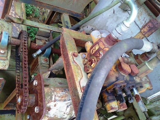 เรือดูดทราย ปั้มดูดขนาด 10 นิ้ว เครื่องยนต์ HINO EF750 V8 สวยกริ๊บ ดูดทรายได้แรง อย่างเต็มท่อ ได้ทรายมาก เครื่องแรง ประหยัดน้ำมัน.