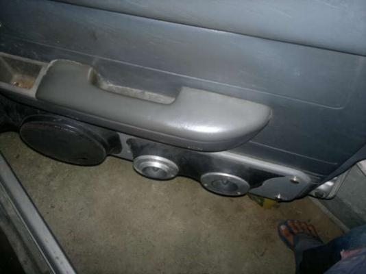 ขาย HILUX MIGHTY-X 2.5GL X-TRA CAB  สีบรอนซ์เงิน เกียร์ธรรมดา