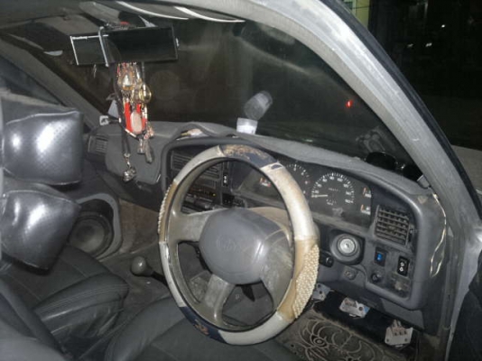 ขาย HILUX MIGHTY-X 2.5GL X-TRA CAB  สีบรอนซ์เงิน เกียร์ธรรมดา