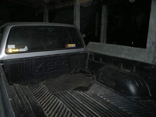 ขาย HILUX MIGHTY-X 2.5GL X-TRA CAB  สีบรอนซ์เงิน เกียร์ธรรมดา