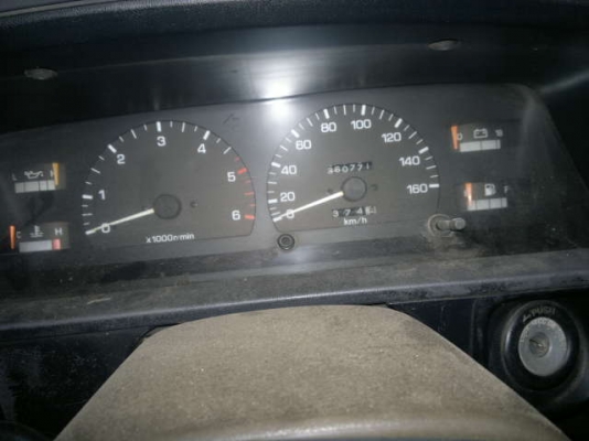 ขาย HILUX MIGHTY-X 2.5GL X-TRA CAB  สีบรอนซ์เงิน เกียร์ธรรมดา