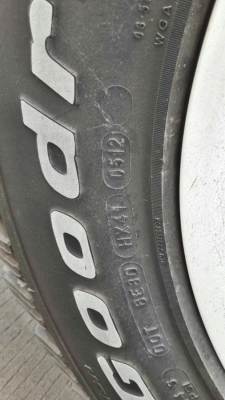 ขายแม็กเบดเล่พร้อมยาง BF 265/70R16 ปี12สวยๆ