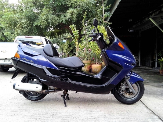 ด่วนๆๆหลุดจอง Yamaha majesty250 ขาว/ดำ/น้ำเงิน ราคาโกดังไปเลย